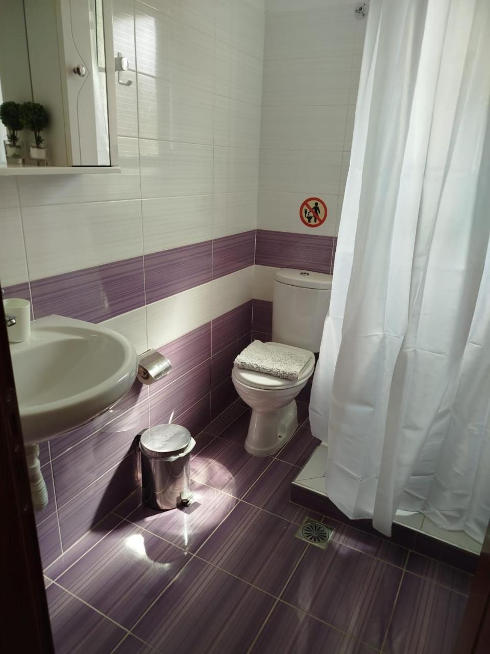 Artur Apartments Himara Szoba fotó
